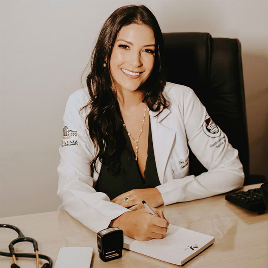 Dra. Larissa Veiga Raña