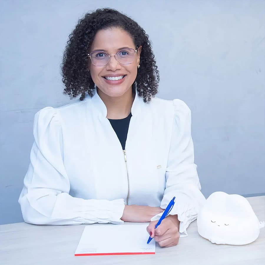 Dra. Mariana Fernandes